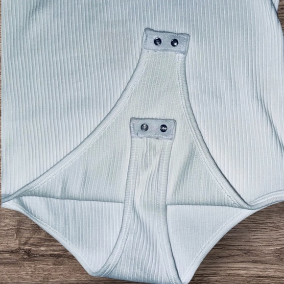 NWOT Gypsy and Jade Elegant White Ribbed Bodysuit Size XS/S - Picture 4 of 5